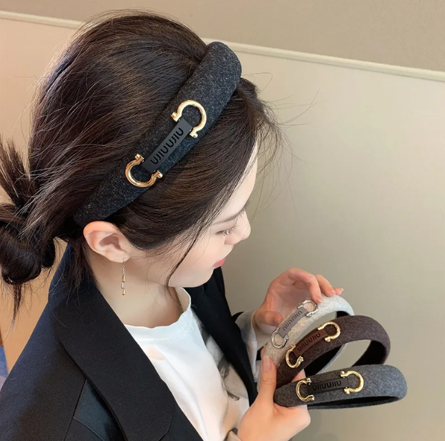 Women Simple Versatile Wool Fabric Headband Korean Style Elegant Horse Hoof Buckle Clip Wide Edge Hair Accessory
