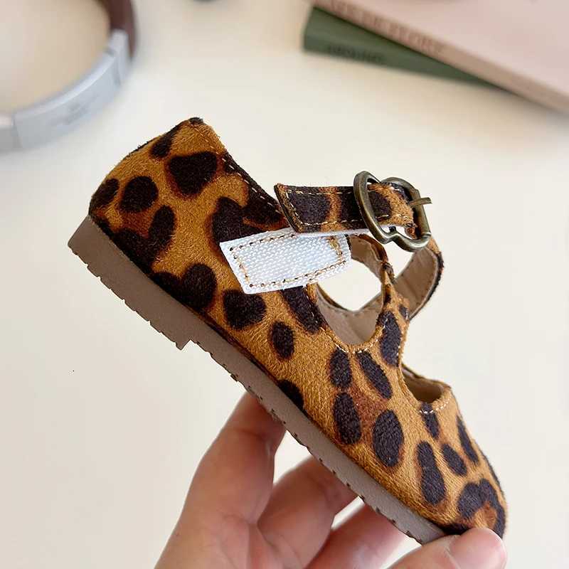 Fashion Girls Shoes Toddler Kids Cross Strap Velvet Mary Jane Flats Child Vintage Leopard Casual Shoes Chic Princess Shoes 21-30 XJ250724