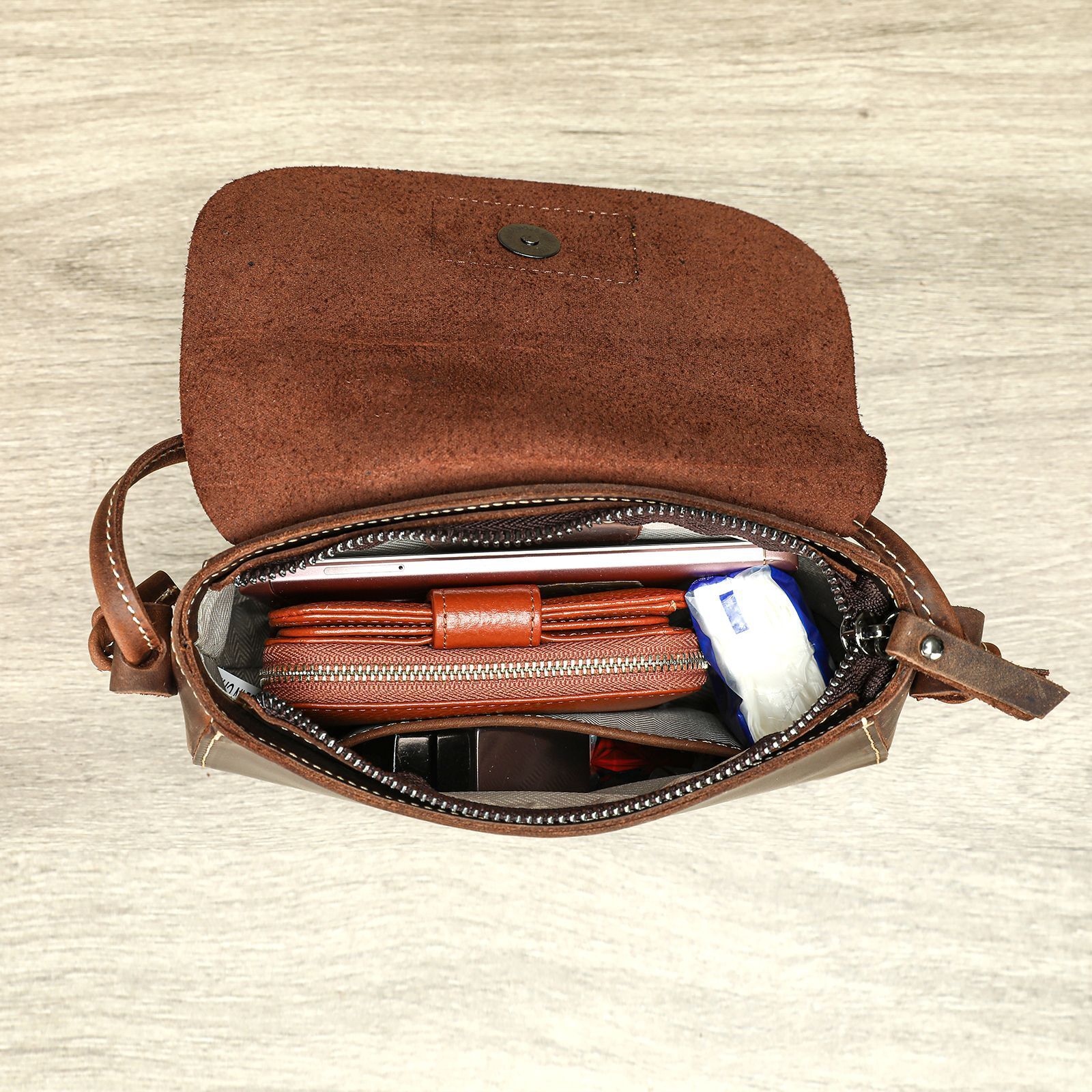 Designer Genuine Leather Shoulder High Quality Embossed Simple Top Layer Cowhide Small Crossbody Light Luxury Women's Bag