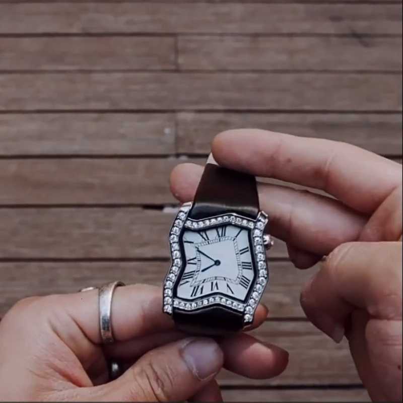 Mens Watches Original Alien Twisted Square Tank Style European and American Hip-hop Watches for Men W250724