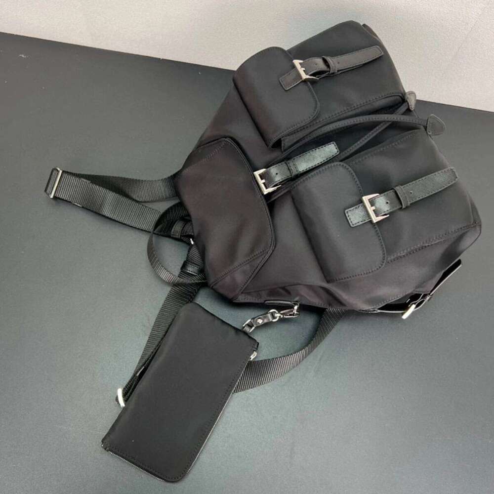 Designer Waterproof Nylon For Women With Pockets Travel Backpack Brand Shoulder Bag Sac De Luxe Femme Purses