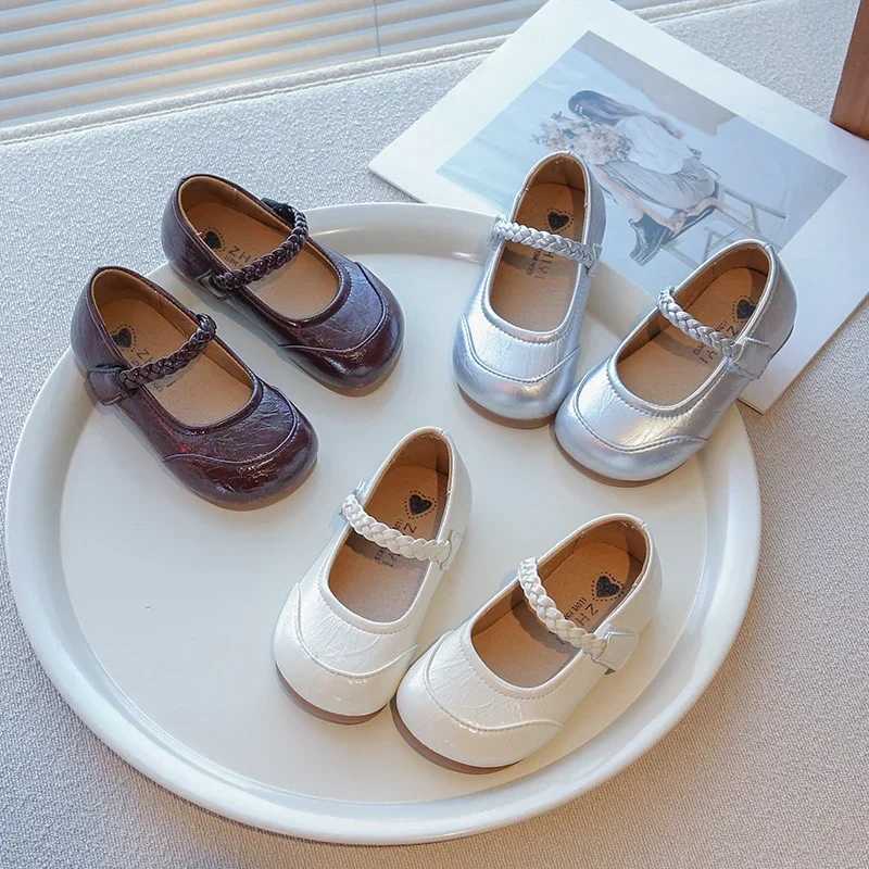 2025 Children Leather Shoes for Girls Spring New Fashion Korean Style Casual Anti-slippery Versatile Chic Simple Princess Shoes XJ250724