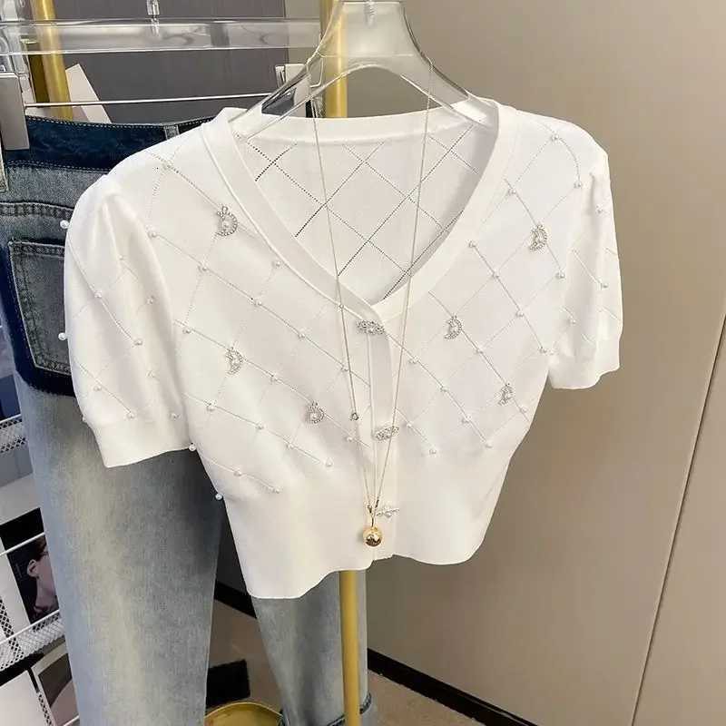 Vintage Beaded Slim Knit Cardigan Women White Knit Shirt Summer V-neck Pearl Button Thin Short-sleeved Tops High-end Design Coat X250724