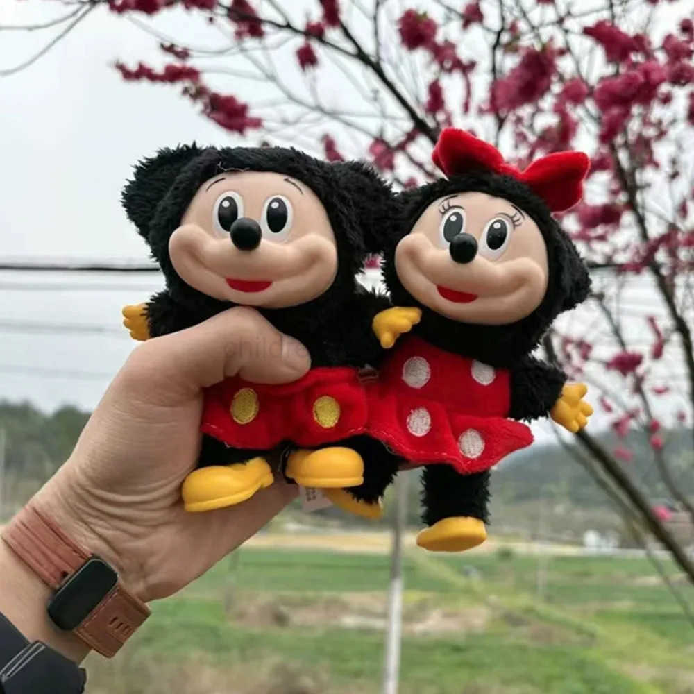 Disney Mickey Family Cute Together Keychain Series Blind Box Vinyl Doll Anime Figure Decoration Collection Kid Gift W250724
