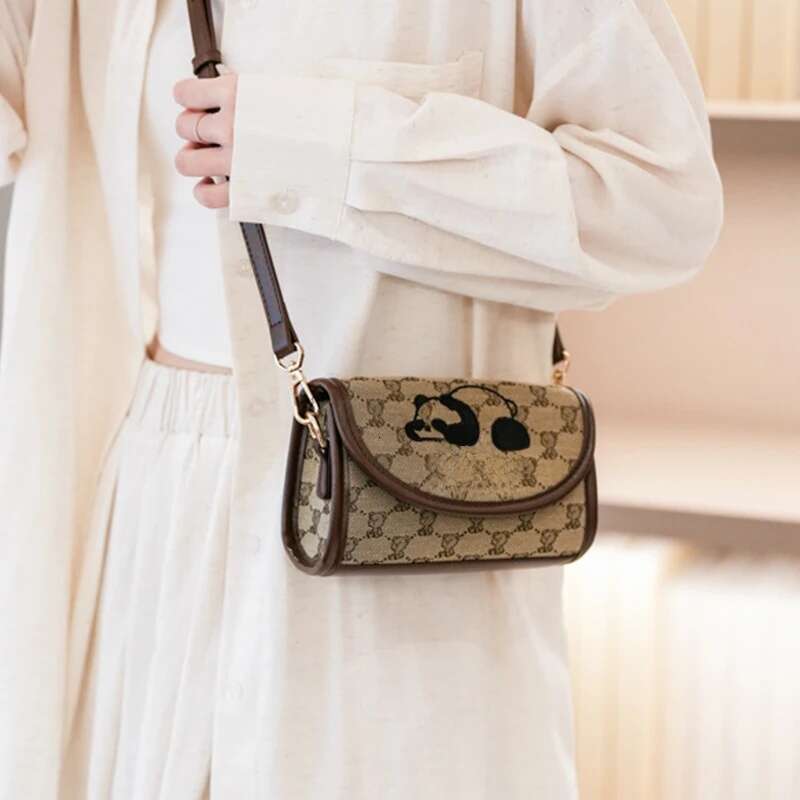 Designer Luxury Beibao New Fashionable Cylindrical Shoulder Embroidered Canvas Women S Crossbody Texture Small Bag Animal