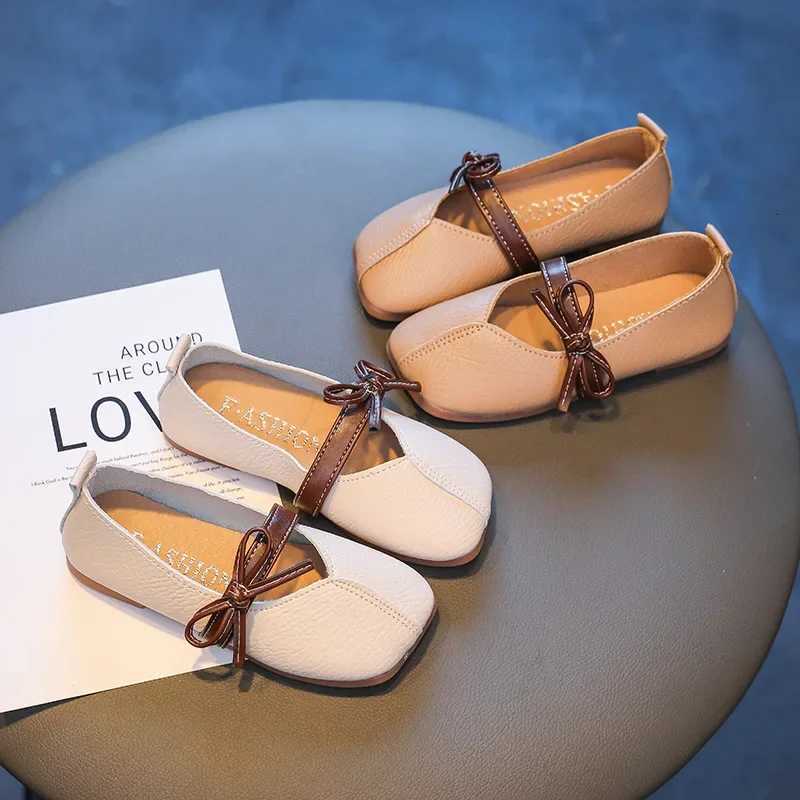 Girls Soft Sole Casual Bean Shoes 2024 Spring Autumn New Flats Childrens Sweet Princess Fashion Shoes for Party Wedding Show XJ250724