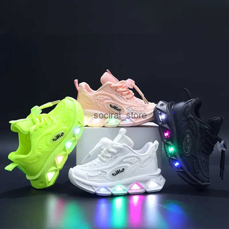 Baby Shoes2023 Spring Autumn New Boys and Girls Light Up Clunky Sneaker Small and Medium-sized Childrens Soft Soled Baby Shoes Q250724