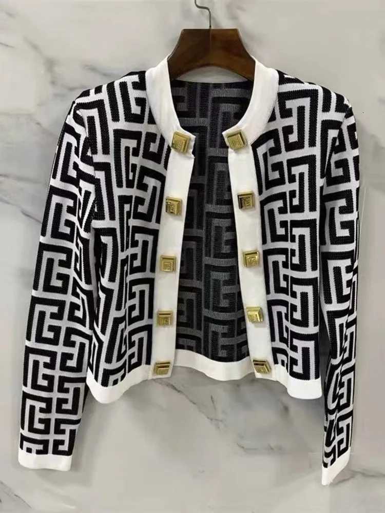 Vintage Fashion Geometric Pattern Knitted Cardigan Women Long Sleeve Short Tops 2024 New Chic Slim Jacket Casual Buttons Sweater X250724