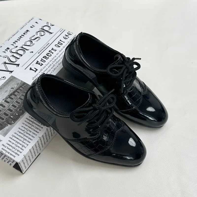 Fashion Boys Leather Shoes Black Pointed Toe Kids New Low-heeled Shoes for Party Wedding Casual Childrens School Formal Flats XJ250724