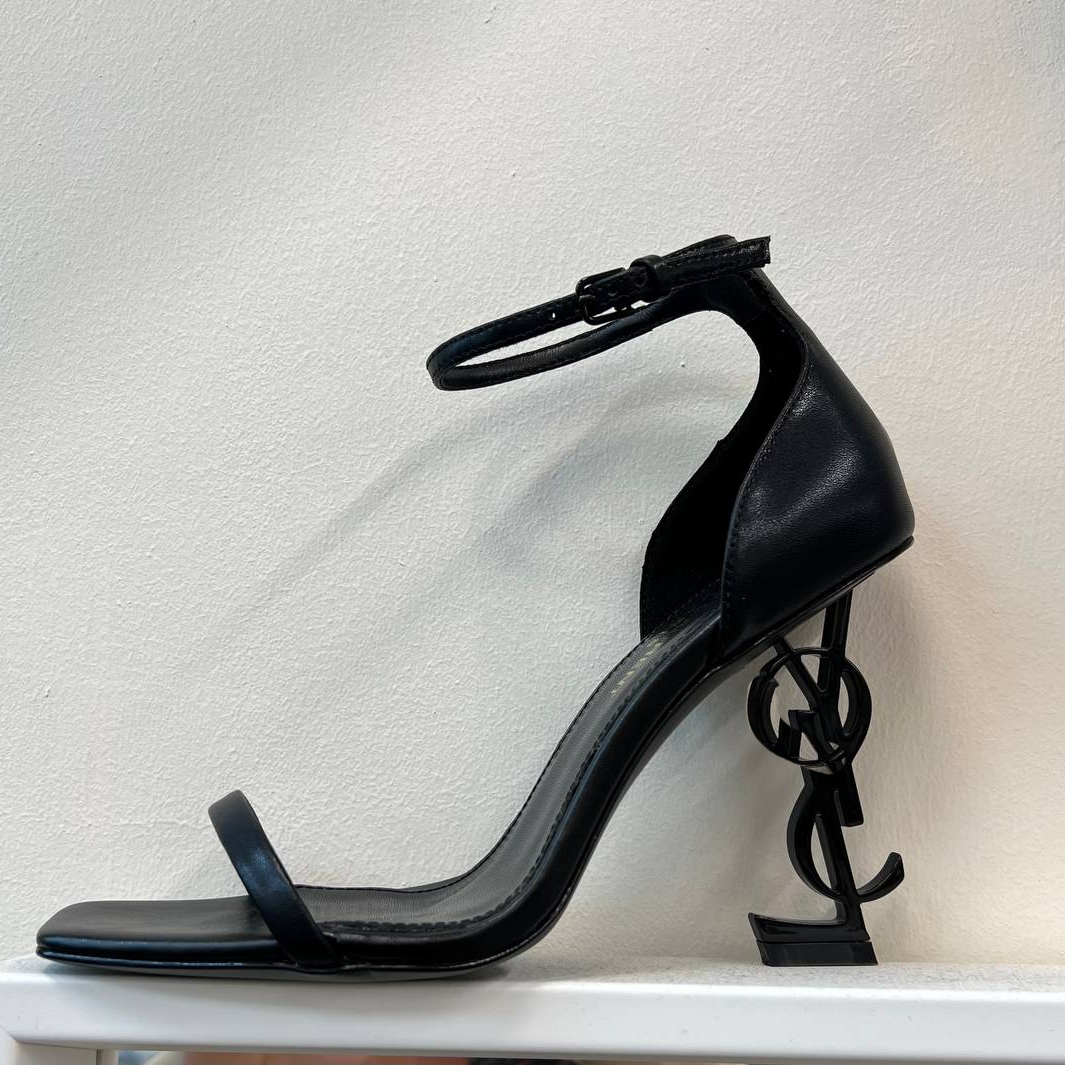 2025 Hot New Dress Shoes Free Shipping Classic Designer Shoes for Women Stiletto Heel Black Gold High-heeled Sandals for Ladies Party Wedding Office