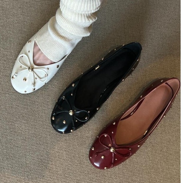 2025 Spring/Summer Simple Shallow Mouth Single Shoes with Bowknot and Rivets, Flat Women's Slip-On Loafers ddmythur