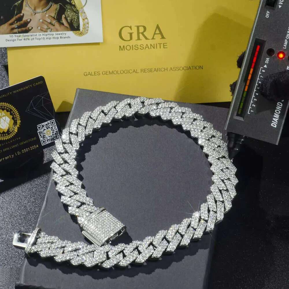 Moissanite Cuban Link Pendant Necklaces Designer Miami14mm Chain for Men Fine Jewelry Pass Dia Tester Iced Out Sterling Sier Necklace