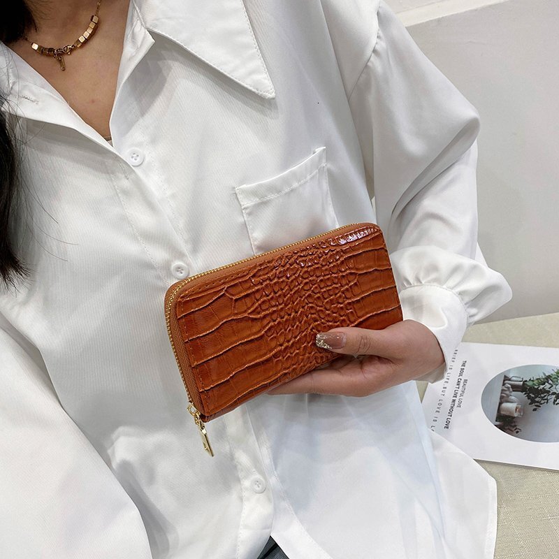 Free Shipping Designer Bag New Women's Long Wallet Single Zipper Women's Wallet Handbag Multi Card Slot Wallet Patent Leather Large Capacity