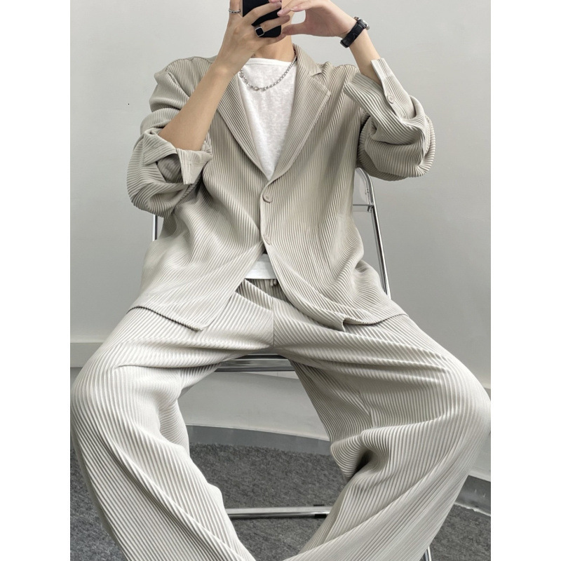 Miyake Pleated Jacket Men Blazer Black Suits For Stretch Fabric Slim Fit Coat High Quality Casual Japanese Style Blazers 240807