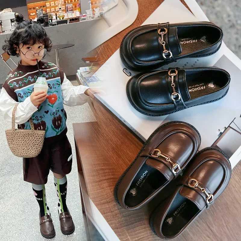 2024 Spring New Girls British Boys Leather Shoes Children Soft Mary Janes Metal Kids Fashion Casual Solid Black Slip-on Loafers XJ250724