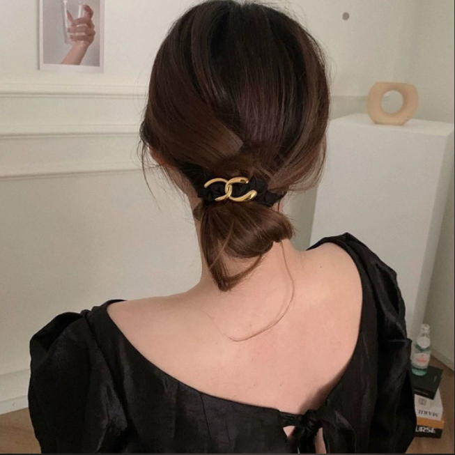 Wholesale Korean-style hair bands handcrafted alloy small black intestinal bands flower hair ties lazy hair ties and hair accessories from Yiwu