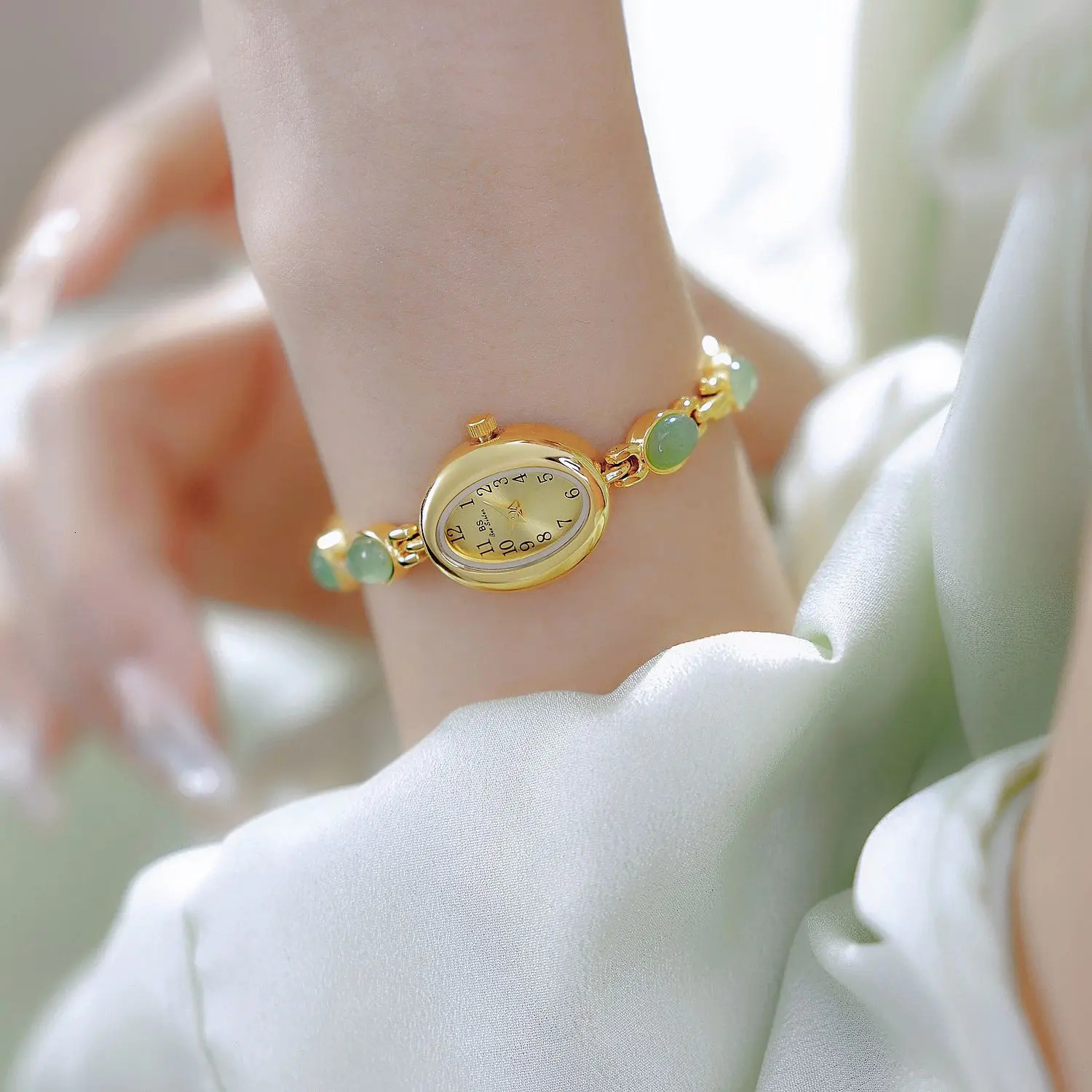 Women quartz Watch Retro Natural Dongling Stone an Jade Waterproof Ladies Advanced Chain Wristwatches gift 250723