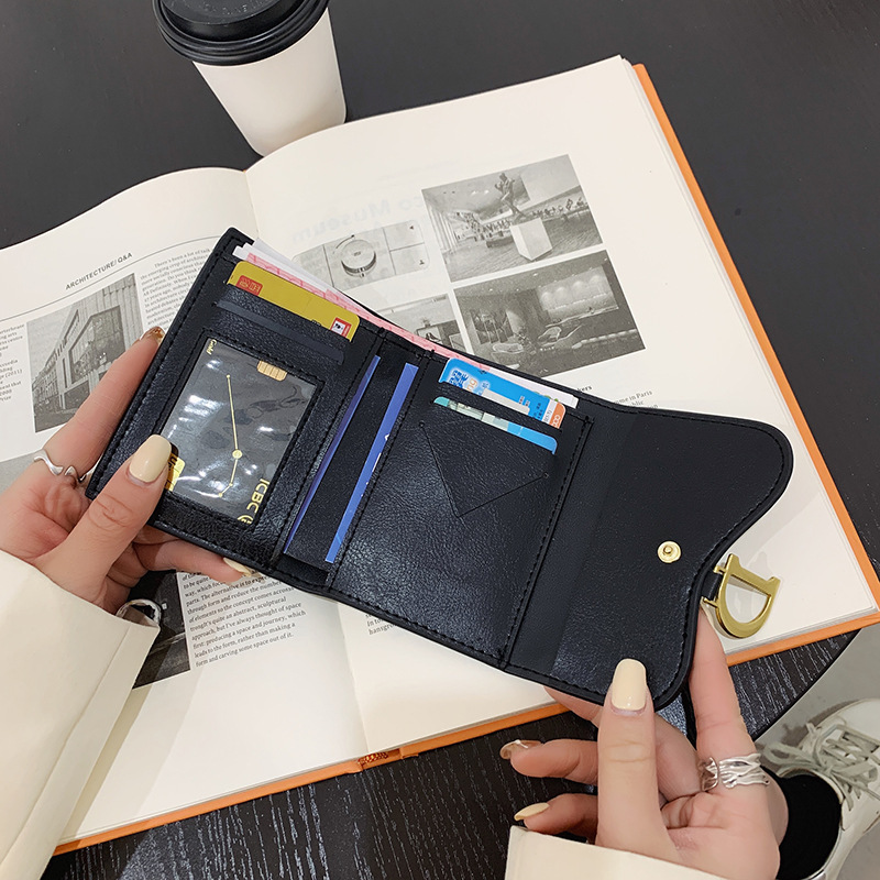 Free Shipping Women's Wallet 2025 Designer Bag New Hong Kong Style Foldable Women's Soft Leather Wallet Style Coin Wallet