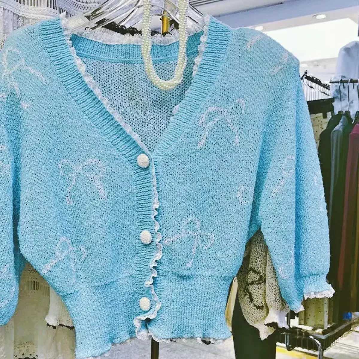 2024 New Summer Knitted Tops Cardigan Korean Fashion V-neck Puff Sleeve Bow Design Short Slim Knit Cardigans Dongdaemun X250724