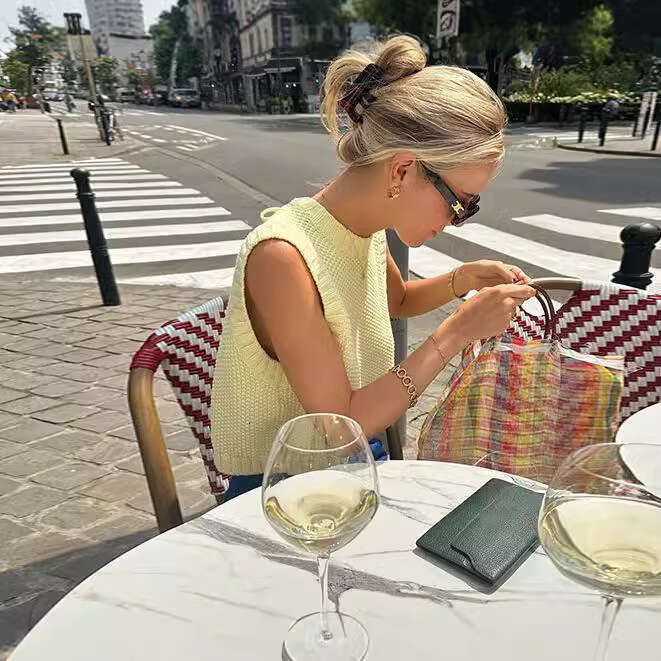 TRAFZA Women's Fashion Knitted Sweater Backless Tie Versatile Short Style B5