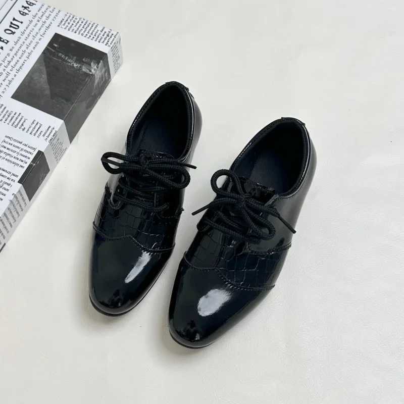 Fashion Boys Leather Shoes Black Pointed Toe Kids New Low-heeled Shoes for Party Wedding Casual Childrens School Formal Flats XJ250724