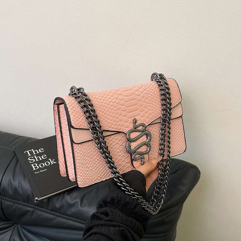 High-end Crocodile Pattern Chain Small Square for Women 2025 New Single Shoulder Underarm Fashion Versatile Crossbody Bag