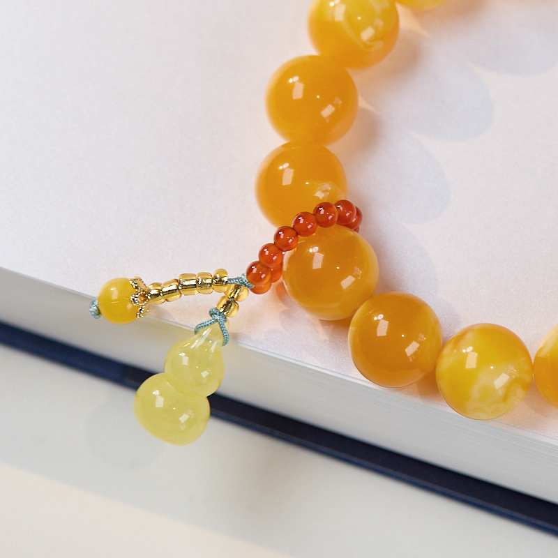 New Chinese Style Chinese themed Beeswax Bracelet Retro Unisex Single strand Handicraft with Chicken Fat Yellow Beeswax Gourd