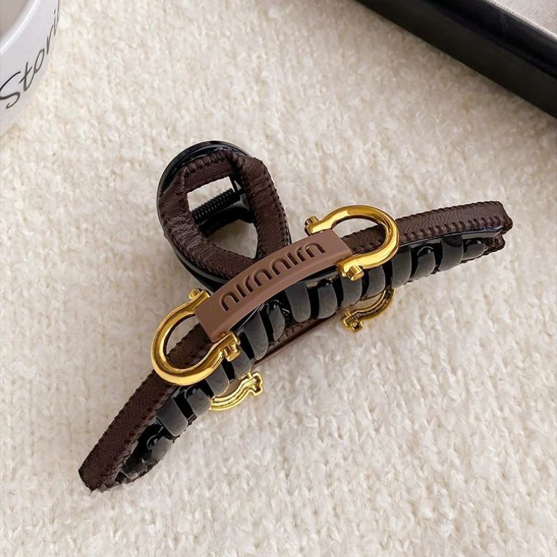 High-end Temperament Leather Large Shark Clip New Hair Clip For Women Luxury And Fashionable Hairpin For Ponytail At The Back Of The Head