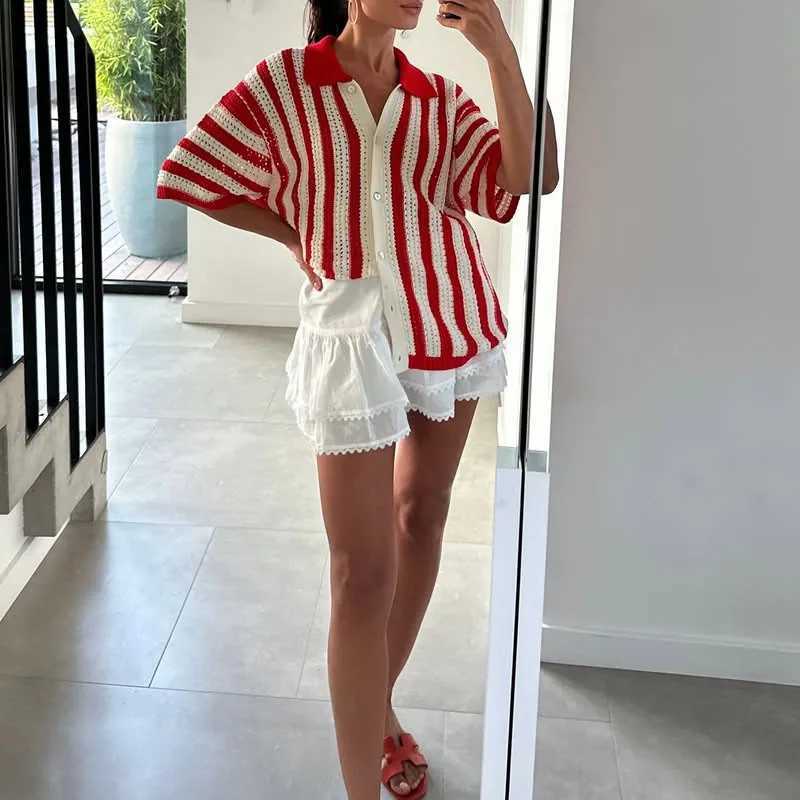 Elegant Lapel Short Sleeve Loose Shirts Casual Single Breasted Hollow Tops Early Autumn New Stripe Contrast Color Knit Cardigans X250724