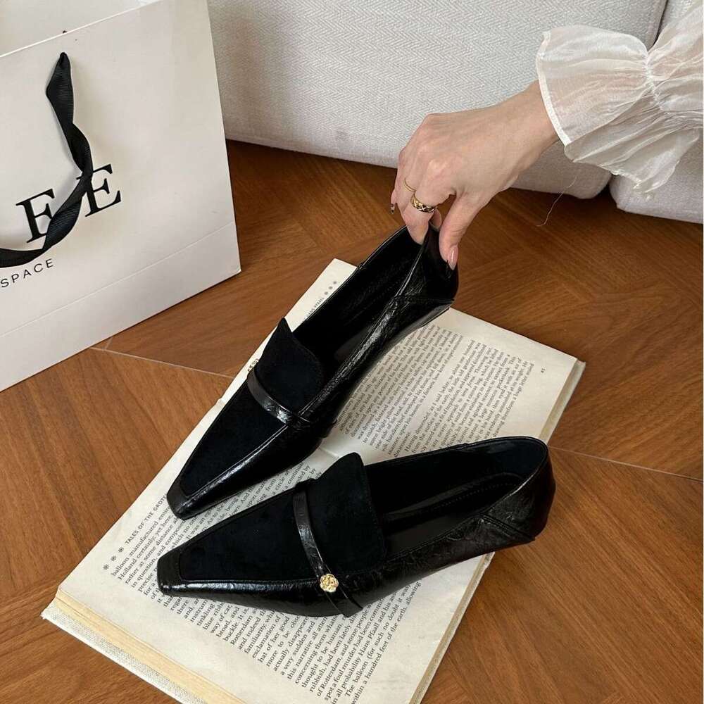 French Style Women's Single Outdoor Wear, High-End Pointed Toe Shoes, Cream Leather Chunky Heel Mary Jane Shoes for Women 2025