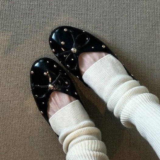 2025 Spring/Summer Simple Shallow Mouth Single Shoes with Bowknot and Rivets, Flat Women's Slip-On Loafers ddmythur