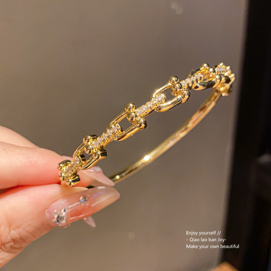 Gold Tone Linked Chain Bangle Bracelet Pave Crystal Accents Edgy Chic Party Jewelry And Gift For Her High Quality Stylish Design
