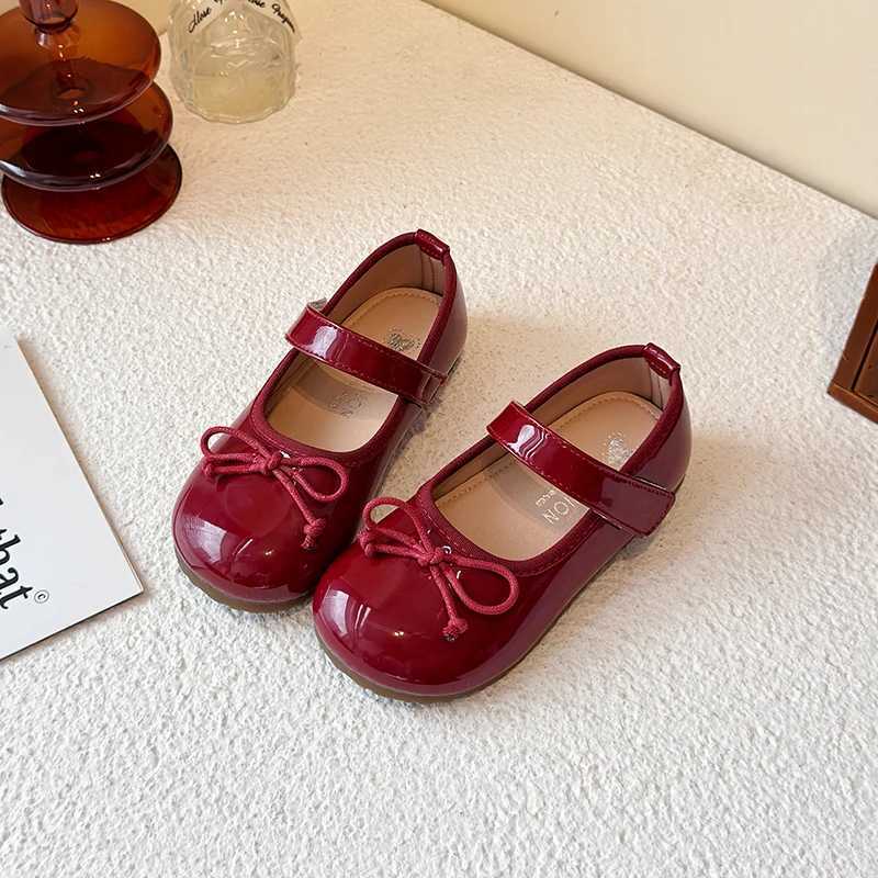 Little Girl Leather Shoes Spring Autumn Simple Bowtie Children Princess Shoes 2025 Trend Versatile Kid Casual Fashion Flat Shoes XJ250724