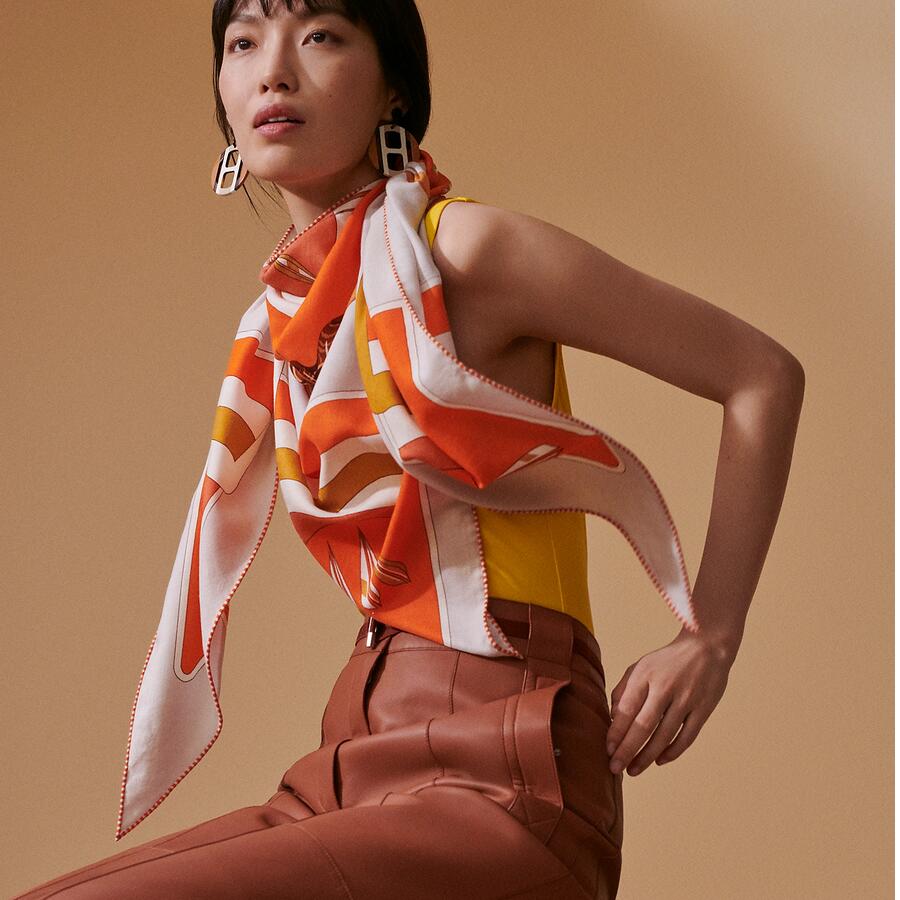 5A Cashmere Silk Scarves Arcs-en-Ciel giant triangle 140 Discount Designer Scarf For Women With Bag Box Fendave 25.7.19