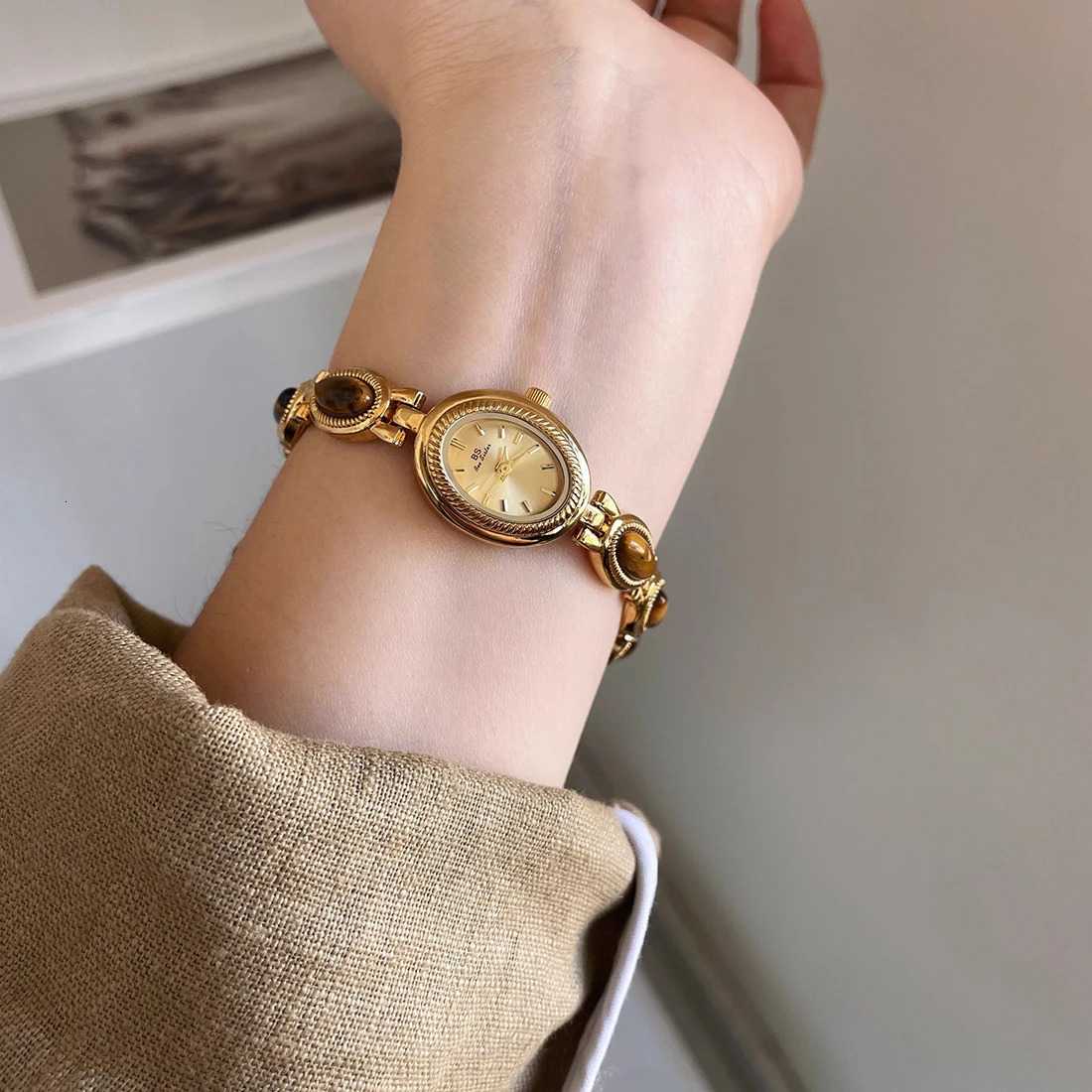 Natural Jade Bracelet Watch Gift WomenLadies Watches High Quality Gold Quartz Watches Elegant Womens Wristwatches 250723