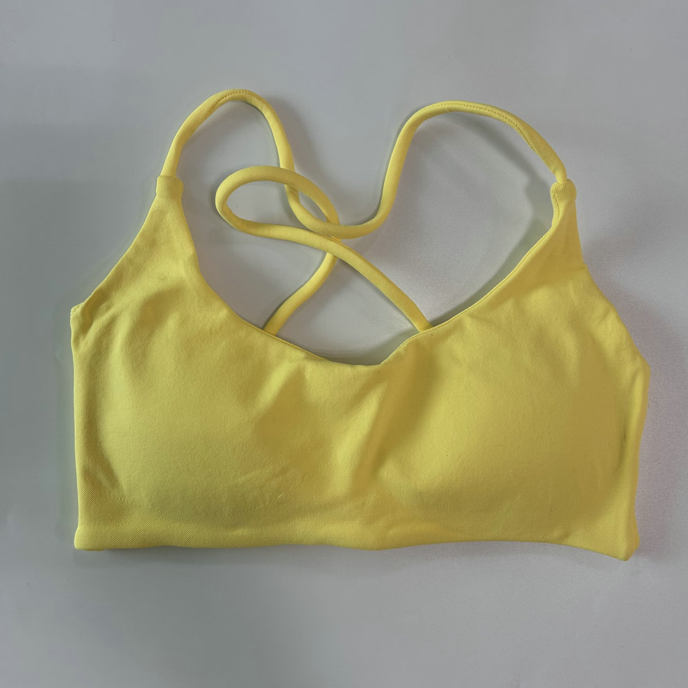 Twist Back Bra Women Seamless Design Strappy Back With Twist Back Hem Medium Support Sport Tops Removable Bra Pads