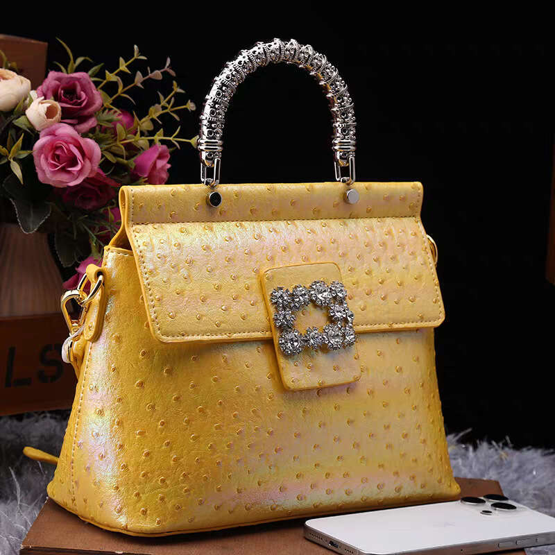Designer Luxury Evening Diamond 2025 New High-End Women's Elegant Ostrich Pattern Diamond-Studded Evening Bag Wide