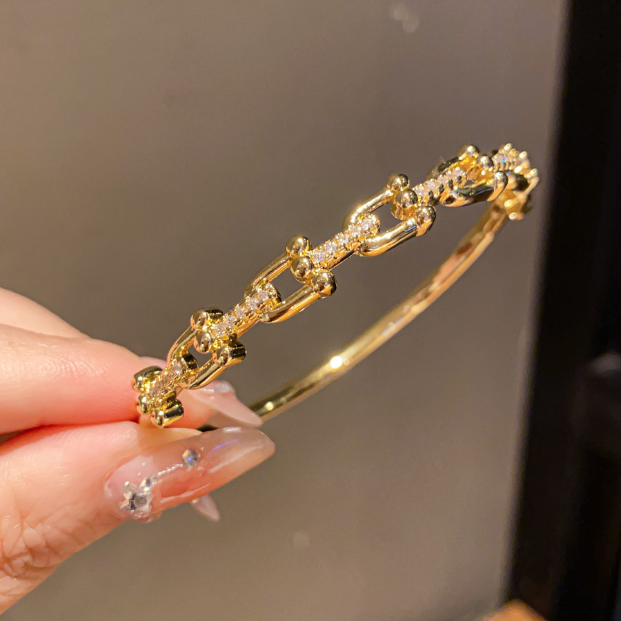 Gold Tone Linked Chain Bangle Bracelet Pave Crystal Accents Edgy Chic Party Jewelry And Gift For Her High Quality Stylish Design