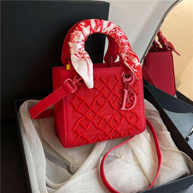 High-End Luxury for Women 2025 New Style Elegant Versatile Heavy Embroidery Princess Diana Crossbody Handbag Small Square Bag