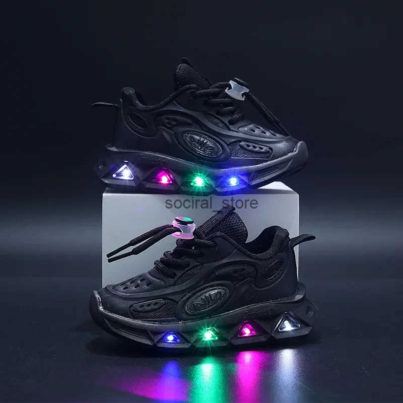Baby Shoes2023 Spring Autumn New Boys and Girls Light Up Clunky Sneaker Small and Medium-sized Childrens Soft Soled Baby Shoes Q250724