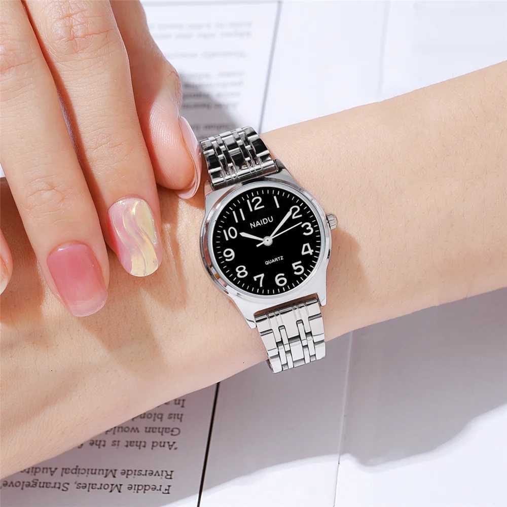 luxury small round dial women quartz steel wrist watch W250724