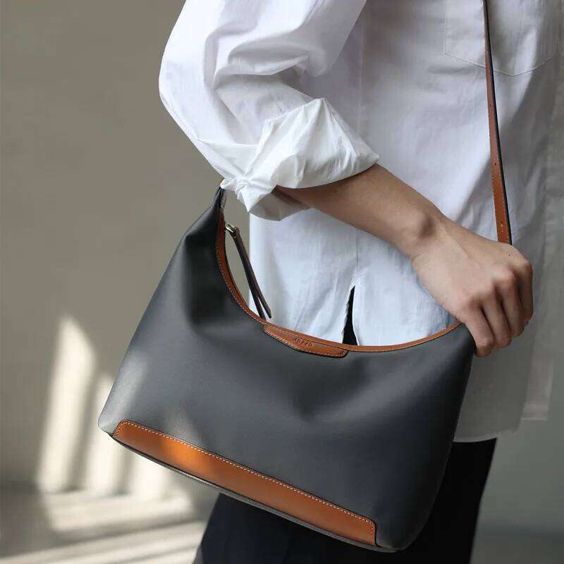 Luxury designer niche new products women's leather under one shoulder crossbody fashion handbag