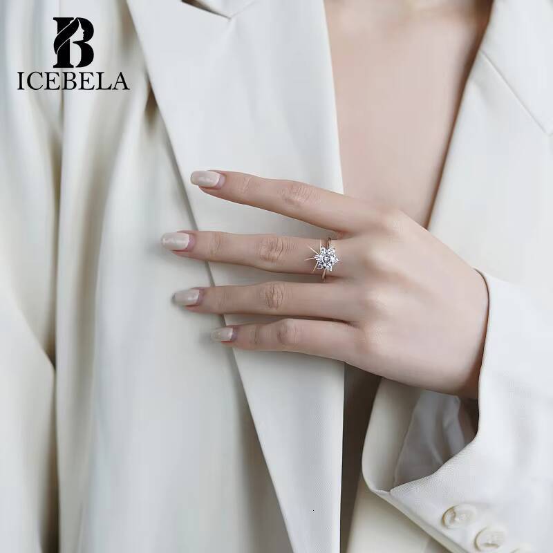 Fine Designer 925 Sterling Silver Bridal Jewelry Luxury Sweet Shine Flower Snowflake 1ct Zircon Moissanite Rings for Girls