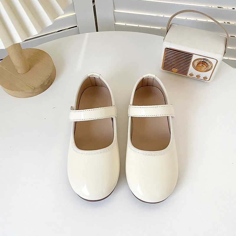 Girls Princess Shoes Concise Sle Patent Leather Spring Children Ballet Flat Four Colors Leisure Shallow Light Kids Shoe 27-36 XJ250724