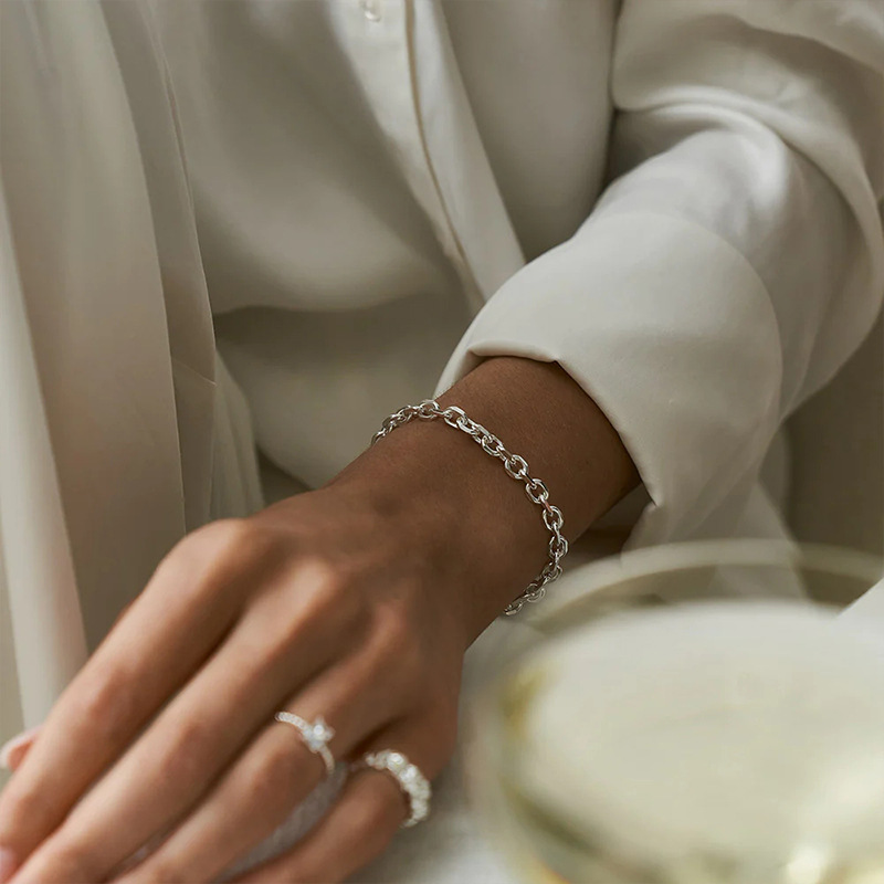 Stainless Steel Cuban Twist Chain Bracelets: Stylish & Long-lasting Mens Fashion Statement