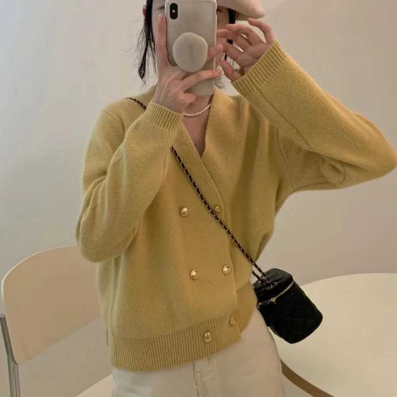 2025 Korean Double Breasted Knitted Cardigans for Women Fashion V Neck Cardigan for Women Autumn Winter Long Sleeve Sweater Coats for Women X250724
