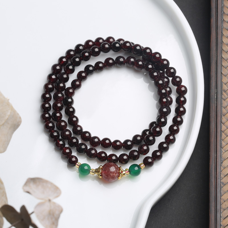 New Chinese Style Natural Garnet Crystal Bracelet for Women Elegant Versatile and Stylish Accessory