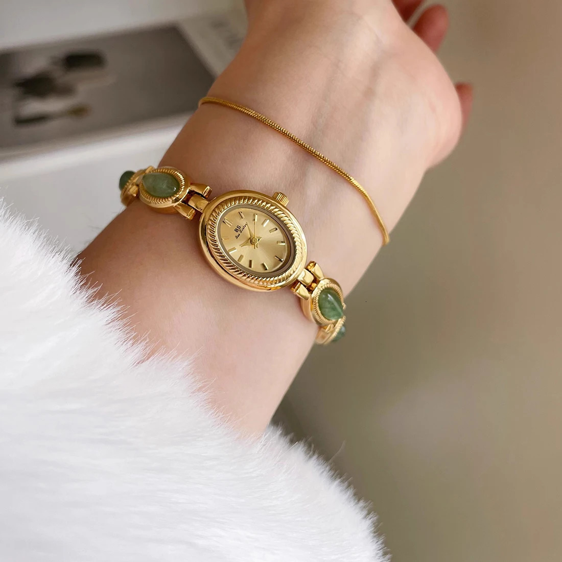 Natural Jade Bracelet Watch Gift WomenLadies Watches High Quality Gold Quartz Watches Elegant Womens Wristwatches 250723