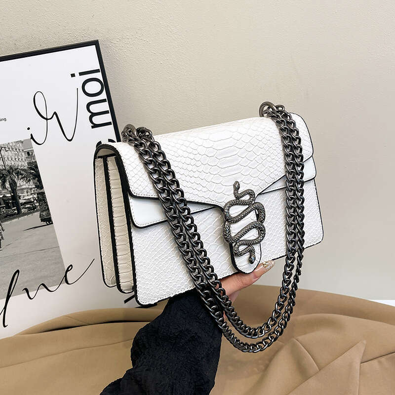 High-end Crocodile Pattern Chain Small Square for Women 2025 New Single Shoulder Underarm Fashion Versatile Crossbody Bag