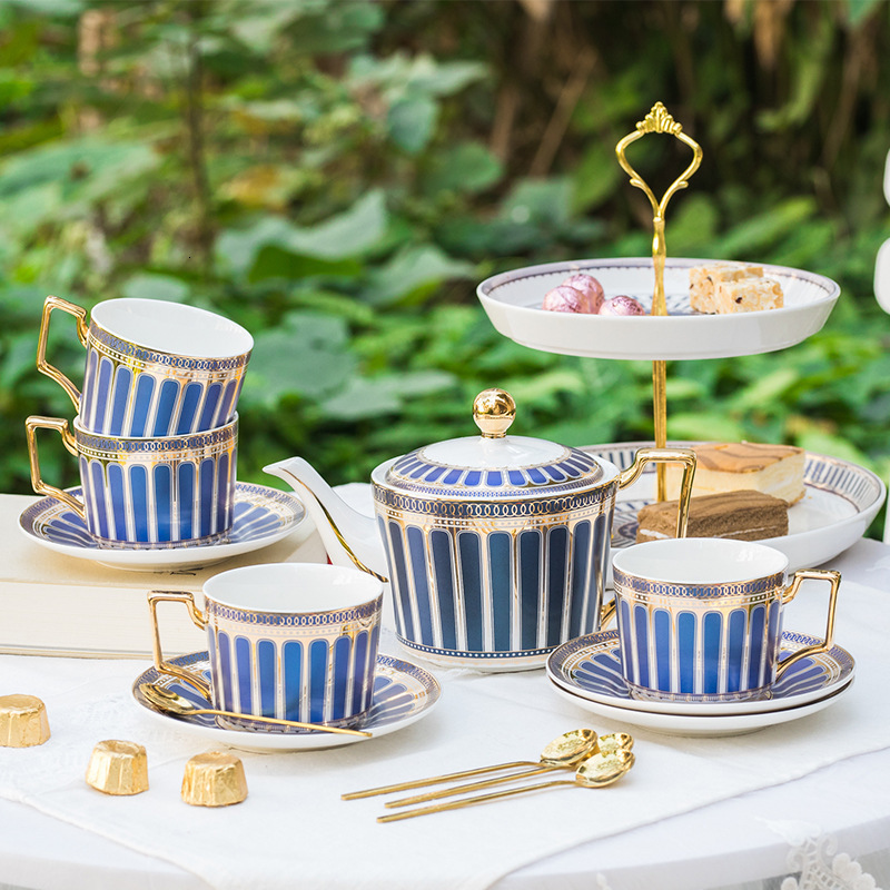 European Gold Frame Coffee Mug Bone China Tea Set Exquisite Coffee Mug Birthday Gift Afternoon Flower Tea Cup Home Decor 250222